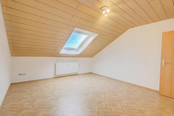 Immobilie in Erdweg - Dachgeschosswohnung in Erdweg - Bild 3