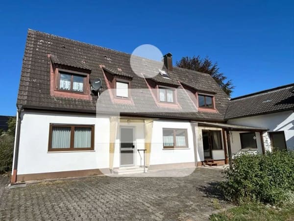 Immobilie in Heroldsberg - Siedlerhaus mit großem Grundstück und Nebengebäude...Wohnhaus in Heroldsberg in zentraler Ortslage - Bild 0