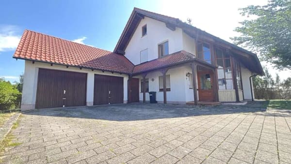 Immobilie in Dettingen an der Iller - *** Hier findet Ihre Familie ausreichend Platz! *** - Bild 0