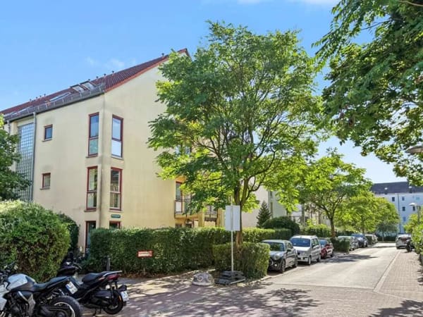 Immobilie in Blankenfelde-Mahlow - Vermietete 2-Zimmer-Wohnung mit Südbalkon und Garagenstellplatz in Blankenfelde-Mahlow - Bild 2