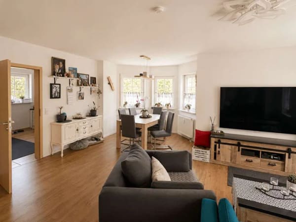 Immobilie in Biebergemünd - Stilvoll investieren – Hochwertiges 2-Familienhaus in begehrter Lage von Biebergemünd-Kassel! - Bild 3