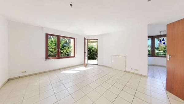Immobilie in Renningen - 2-Zimmer-Wohnung mit S-Bahn-Anschluss zu verkaufen  - Bild 1