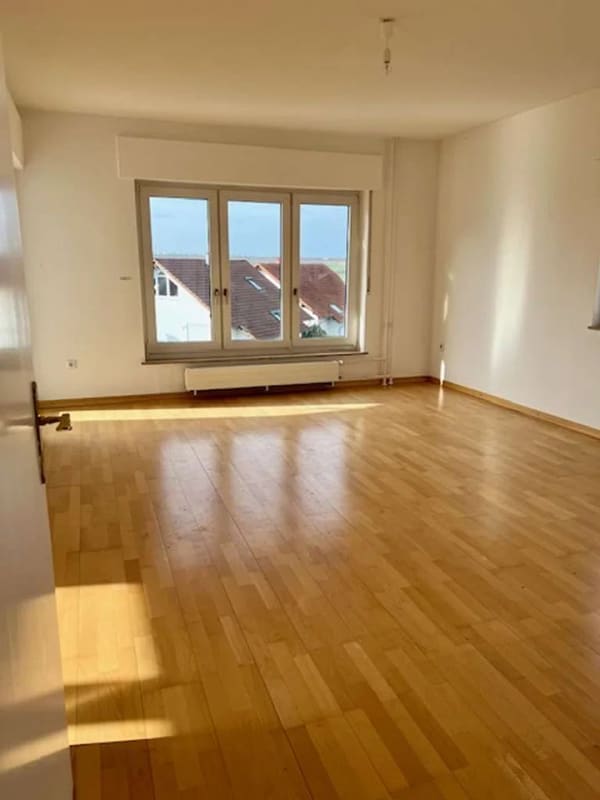 Immobilie in Sörgenloch - Familienfreundliche Wohnung mit bis zu 6 Zimmern, Garten und 3 Stellplätzen in Sörgenloch - Bild 3