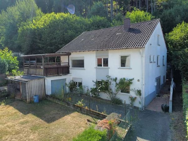 Immobilie in Rodalben - Sanierungsbedürftiges Ein- bis Zweifamilienhaus in ruhiger Wohnlage! - Bild 0