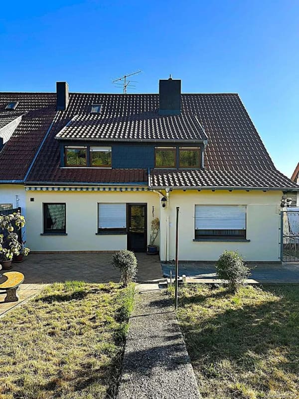 Immobilie in Kleinblittersdorf - Großzügiges Zweifamilienhaus in ruhiger Lage in Bliesransbach - Bild 0