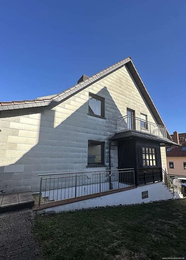 Immobilie in Kleinblittersdorf - Großzügiges Zweifamilienhaus in ruhiger Lage in Bliesransbach - Bild 1