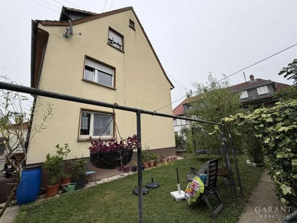 Immobilie in Edingen-Neckarhausen - Freistehendes Mehrfamilienhaus mit 3 Wohneinheiten & Entwicklungspotenzial im OT-Edingen - Bild 1
