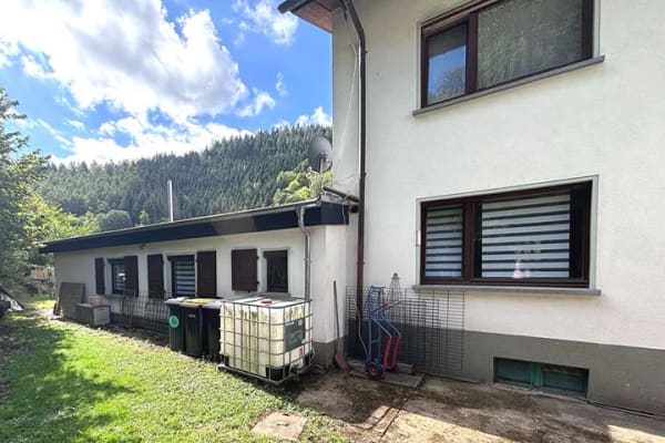 Immobilie in Ahrbrück - Viel Raum, viel Potenzial: Einfamilienhaus mit Anbau auf großem Grundstück in Ahrbrück - Bild 1