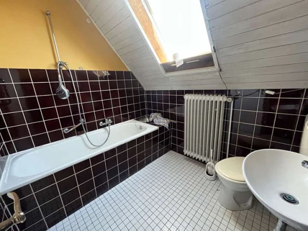 Immobilie in Wiefelstede - Großes Einfamilienhaus mit Garage in Neuenkruge Wiefelstede - Bild 3