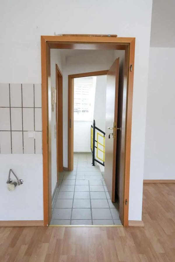 Immobilie in Wolfstein - Historischer Charme in Wolfstein: Gemütliches Zweifamilienhaus mit 2 Einheiten - Bild 2