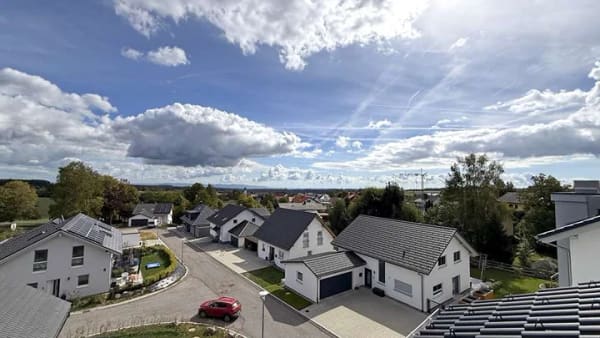 Immobilie in Grafenhausen - Modernes DG-Wohnen mit Aufzug, Aussicht & Wunsch-Ausstattung in Grafenhausen - Bild 0