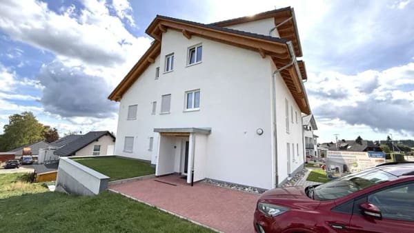 Immobilie in Grafenhausen - Modernes DG-Wohnen mit Aufzug, Aussicht & Wunsch-Ausstattung in Grafenhausen - Bild 4