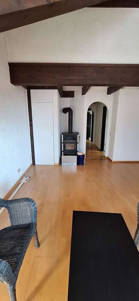 Immobilie in Holzgerlingen - Helle, lichtdurchflutete Maisonette-Wohnung im Toskana-Stil – 3,5-Zimmer-Wohnung mit Balkon und EBK - Bild 3