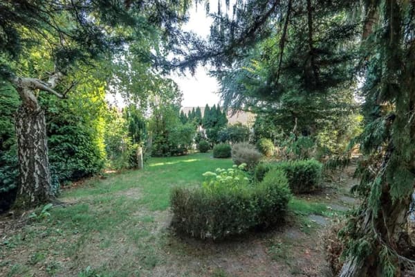 Immobilie in Adelmannsfelden - GROSSZÜGIGES MEHRGENERATIONENHAUS MIT CA. 370 m² WOHNFLÄCHE, GROSSEM GARTEN & DOPPELGARAGE - Bild 3
