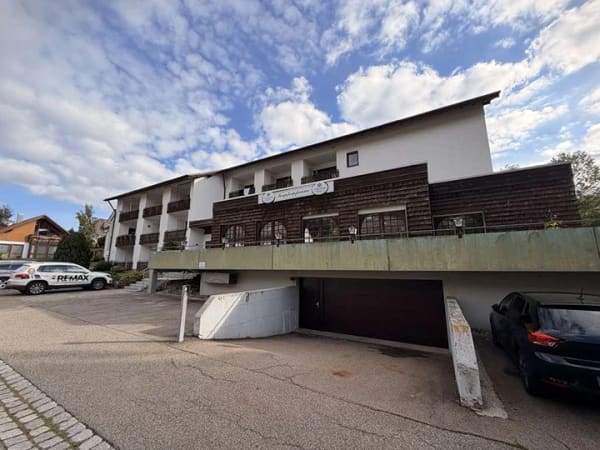 Immobilie in Furtwangen im Schwarzwald - MEGA-CHANCE! AIRBNB FERIENWOHNUNG Ü15.000€ p.a. oder EIGENNUTZUNG/KAPITALANLAGE: Mit Südloggia & TG - Bild 4