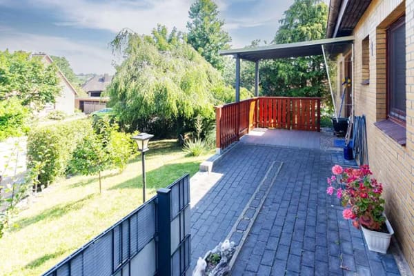 Immobilie in Grebin - Solides und massive Einfamilienhaus in herrlicher Wohnlage von Grebin - Bild 1