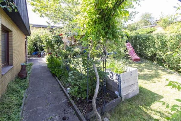 Immobilie in Grebin - Solides und massive Einfamilienhaus in herrlicher Wohnlage von Grebin - Bild 2