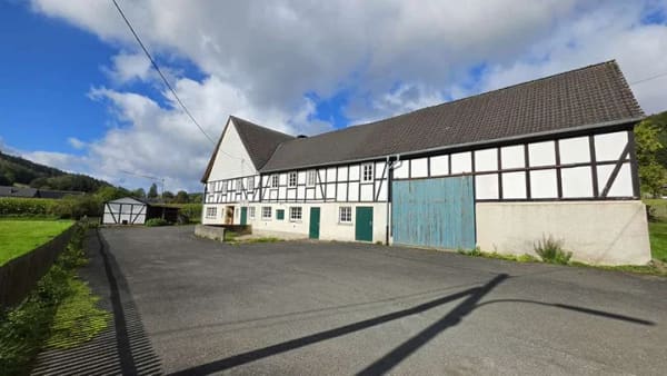 Immobilie in Eslohe - Historisches Bauernhaus mit Stall und weitläufigem Grundstück in Obersalwey - Bild 4