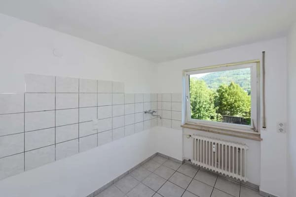 Immobilie in Wehr - Attraktive 4-Zimmer Wohnung mit Balkon - Bild 2