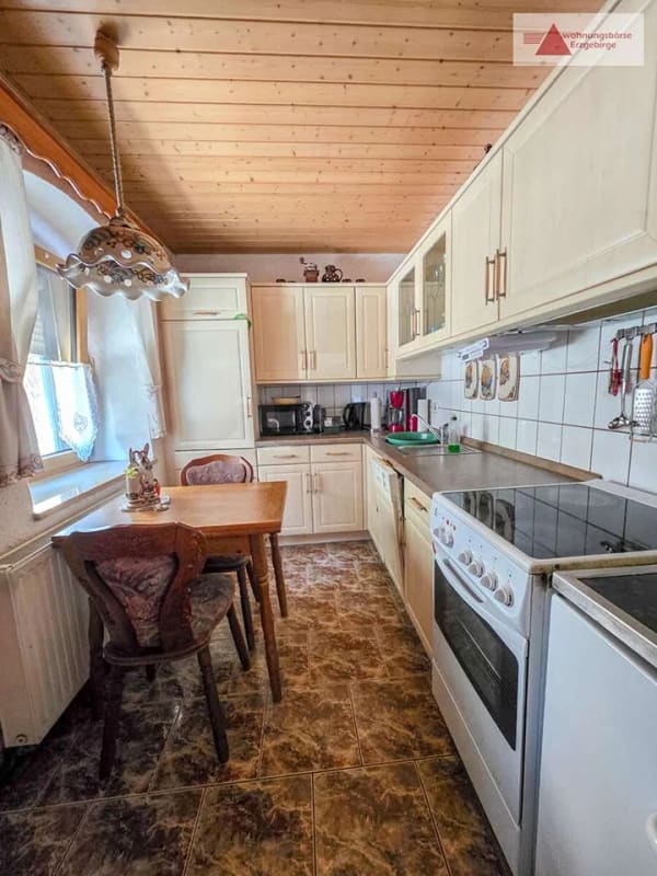 Immobilie in Schwarzenberg/Erzgebirge - Ihr neues Zuhause in Neuwelt - Einfamilienhaus mit Charakter im Grünen - Bild 2