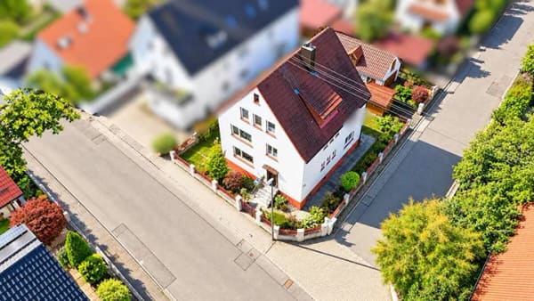 Immobilie in Vöhringen - ***Wohnhaus mit Optionen in Vöhringen*** - Bild 0