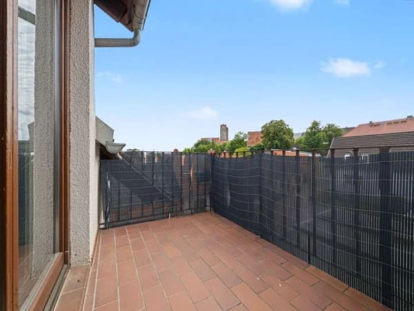 Immobilie in Alsleben - Charmante 4-Zimmer-Maisonettewohnung mit Garage und Ausblick ins Grüne in Plötzkau - Bild 2
