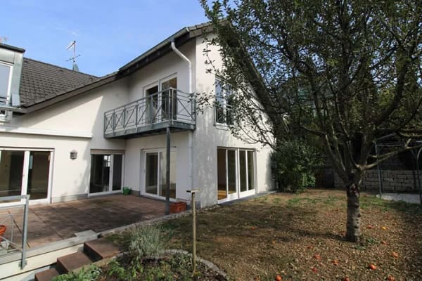 Immobilie in Ettlingen - Ein-/Zwei-/Mehrfamilienhaus in herrlicher Lage - Bild 2