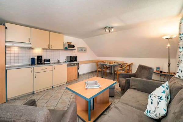 Immobilie in Baabe - Geräumige 2-Zimmer-Wohnung mit Balkon in Baabe auf der Insel Rügen - Bild 4
