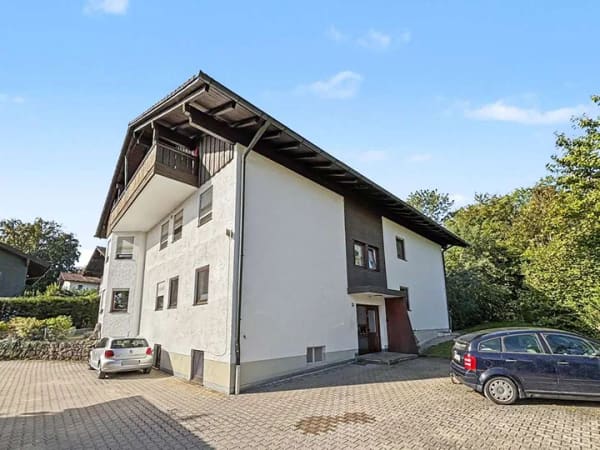 Immobilie in Bad Feilnbach - Wohnfühlambiente mit Bergblick – Charmante 2-Zimmer-Dachgeschoss-Wohnung in Bad Feilnbach - Bild 1