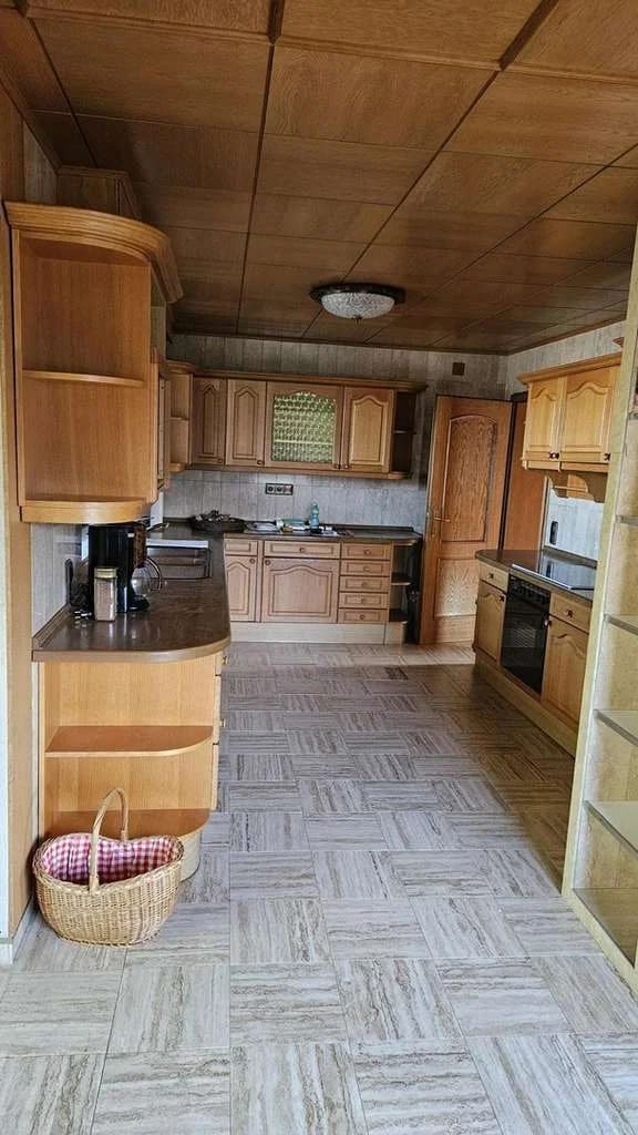 Immobilie in Zuzenhausen - Großzügiges Einfamilienhaus mit 11 Zimmer in Zuzenhausen (WG-geeignet!) - Bild 4