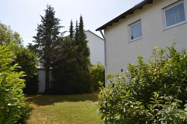 Immobilie in Seefeld - *Seefeld - großzügige, gepflegte DHH mit viel Gestaltungsmöglichkeit in absolut ruhiger Lage - Bild 2
