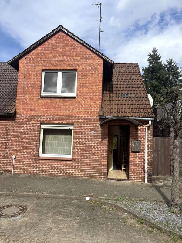 Immobilie in Wustrow - Kleines Wohnhaus auf großen Grundstück - Bild 1