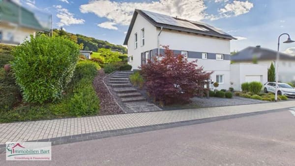 Immobilie in Taben-Rodt - FAMILIEN-WOHNGLÜCK MIT MODERNER AUSSTATTUNG IN TOP-WOHNLAGE IN TABEN-RODT! - Bild 0