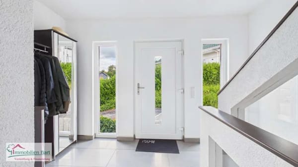 Immobilie in Taben-Rodt - FAMILIEN-WOHNGLÜCK MIT MODERNER AUSSTATTUNG IN TOP-WOHNLAGE IN TABEN-RODT! - Bild 1