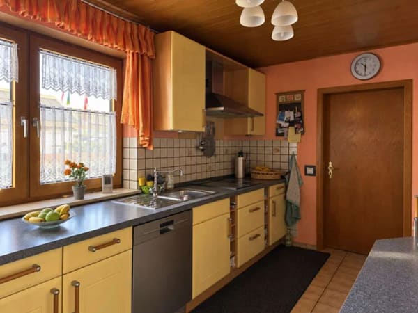 Immobilie in Hagenbach - Freistehendes Einfamilienhaus mit Garten und großer Garage in Hagenbach - Bild 4