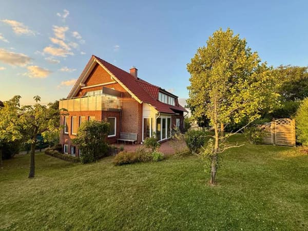 Immobilie in Nienstädt - Gute Aussicht – hochwertiges Zweifamilienhaus - Bild 0