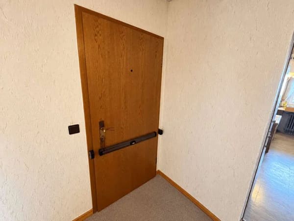 Immobilie in Liederbach - 4-Zimmer-Wohnung mit zwei Balkonen & Garage in Liederbach - Bild 2