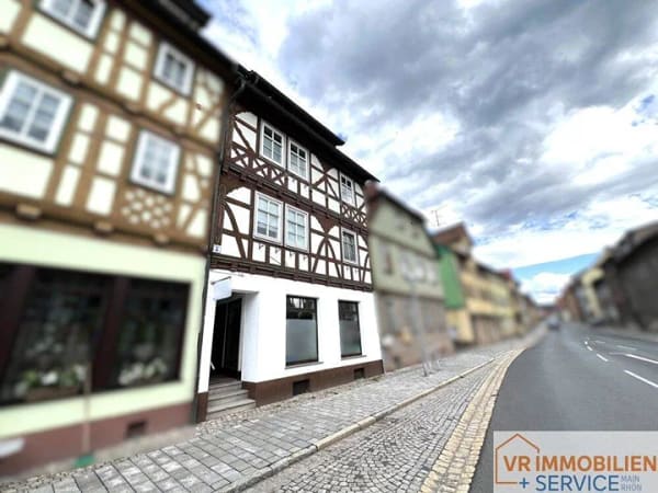 Immobilie in Wasungen - Wohnen, Arbeiten, Verdienen: Vielseitiges Haus in 98634 Wasungen! - Bild 2
