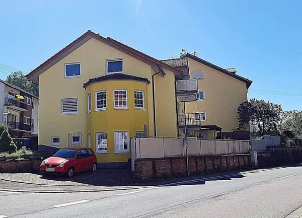 Immobilie in Schönau - Dreifamilienhaus ohne Renovierungsstau - Bild 1