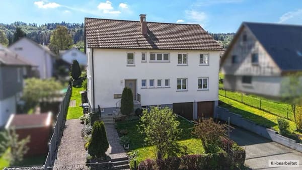 Immobilie in Lorch - Zweifamilienhaus mit traumhaftem Garten und Ausbaureserve! - Bild 3