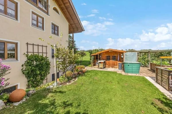 Immobilie in Eggstätt - Mehrfamilienhaus mit 4 Wohnungen und idyllischem Garten - Bild 4