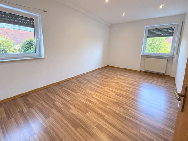 Immobilie in Abensberg - Schöne 3-Zimmer Wohnung mit Balkon und Garage in Abensberg - Bild 1