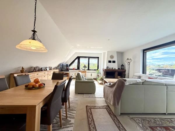 Immobilie in Sulzbach - Dachgeschosswohnung in Sulzbach (Bad Soden am Taunus) - Bild 1