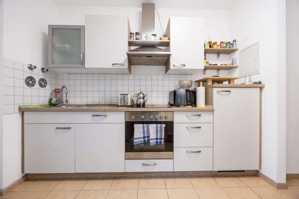 Immobilie in Waldkraiburg - Vermietete 1-Zimmer-Wohnung mit Südbalkon, Aufzug und Garage - Bild 3