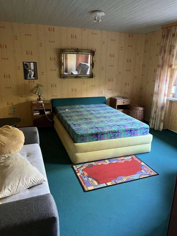 Immobilie in Dörfles-Esbach - Vielfältiges Einfamilienhaus für individuelle Nutzung mit Werkstatt - Bild 1