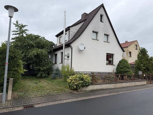 Immobilie in Barchfeld-Immelborn - Wohnhaus in Barchfeld, ideal für eine kleine Familie  - Bild 0