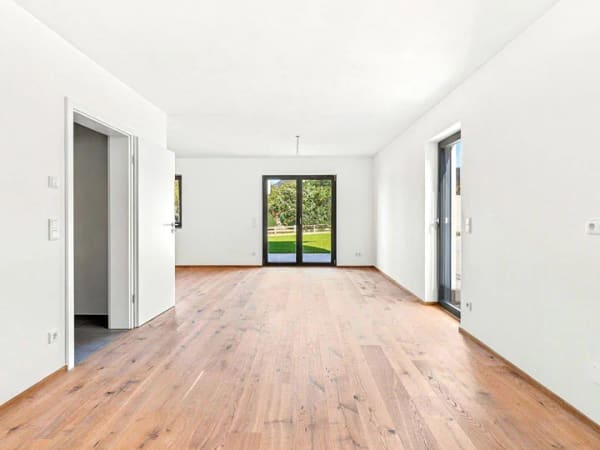 Immobilie in Benediktbeuern - Benediktbeuern - Modern. Großzügig. Alpenländisch. - Doppelhaushälfte mit Sonnengarten! - Bild 2