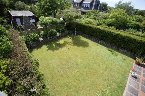 Immobilie in Sylt - Renovierte Doppelhaushälfte mit Garten - zentral gelegen auf Sylt - Bild 1