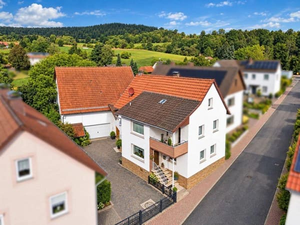 Immobilie in Wildeck - Für Macher und Handwerker - Immobilie mit großem Hof, Scheune & Werkstatt - Bild 0