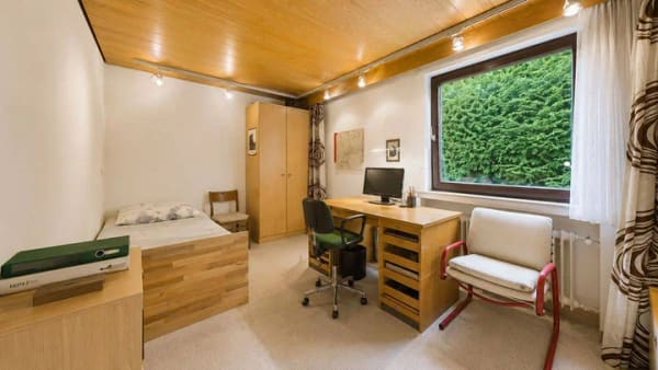 Immobilie in Breckerfeld - Gemeinsam wohnen, eigenständig leben - Zweifamilienhaus mit 221 m² Wohnfläche und großem Grundstück - Bild 4